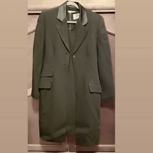 Wool blend black dress suit with satin collar